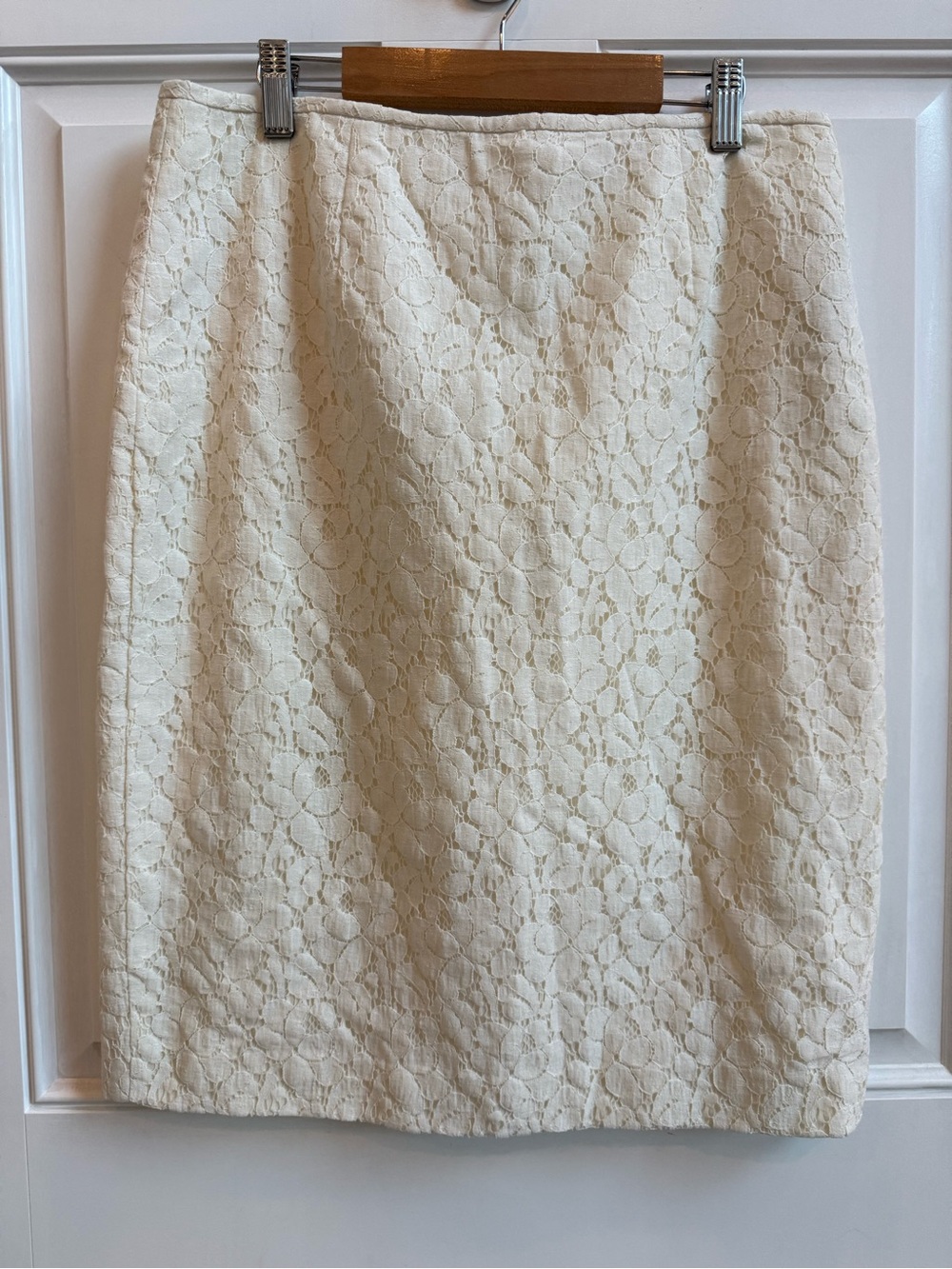 Calvin Klein Cream White Floral Lace Pencil Skirt Bridal, feminine, clean girl